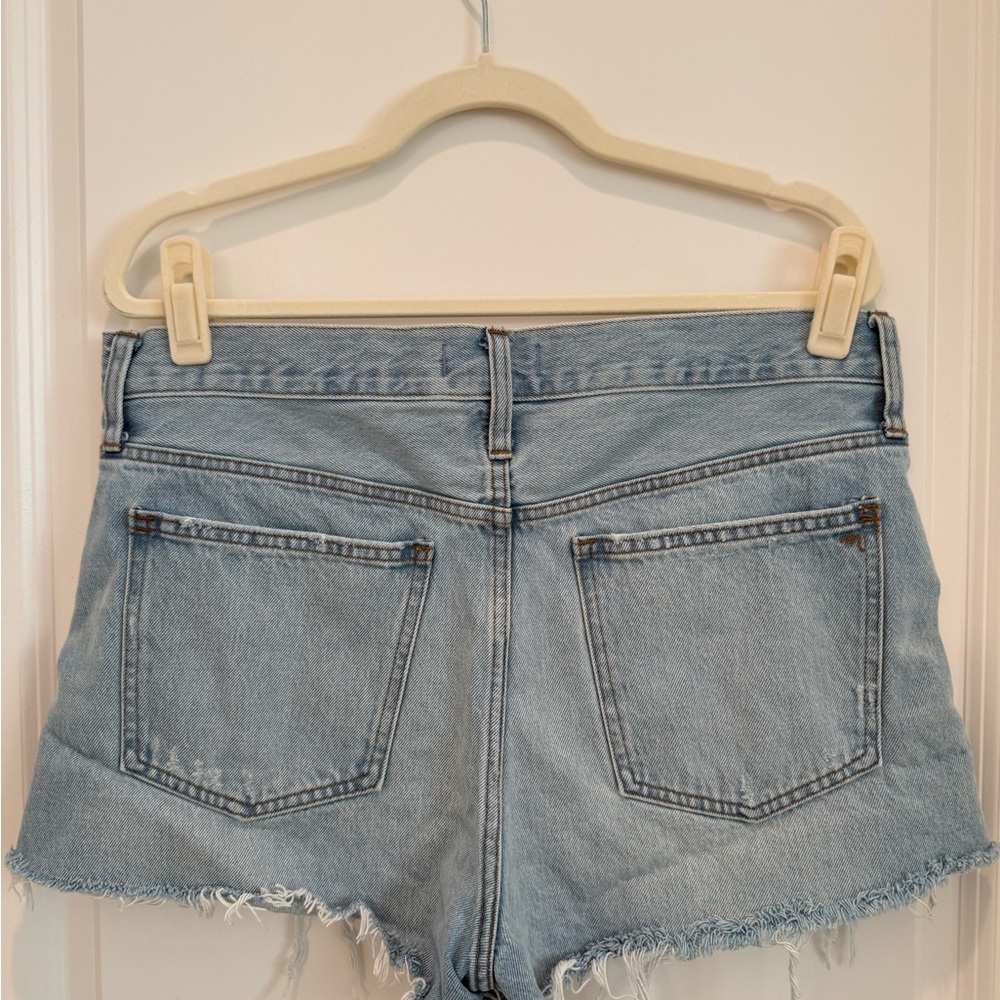 Madewell Relaxed Light Wash Denim Shorts-Cedarcroft Wash - Picture 5 of 7